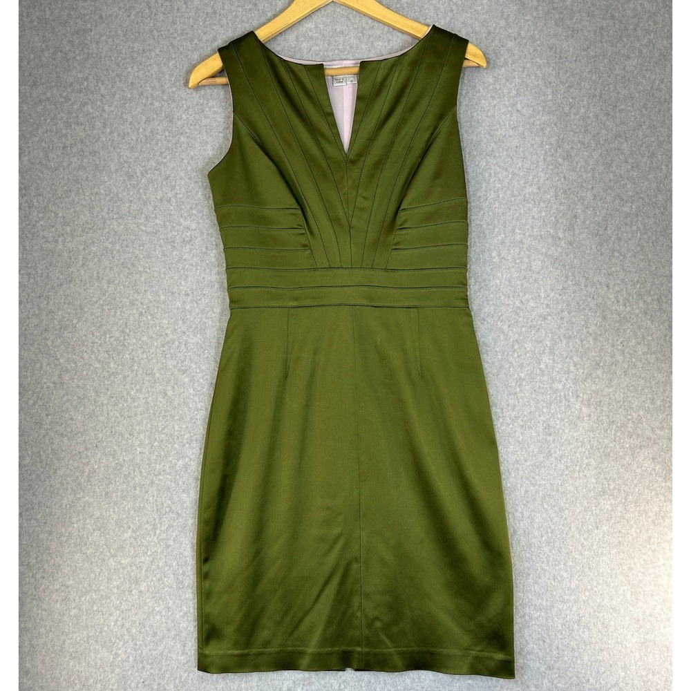 Kay Unger New York Cocktail Dress Olive Green Satin Pintuck Fitted Sheath Size 6